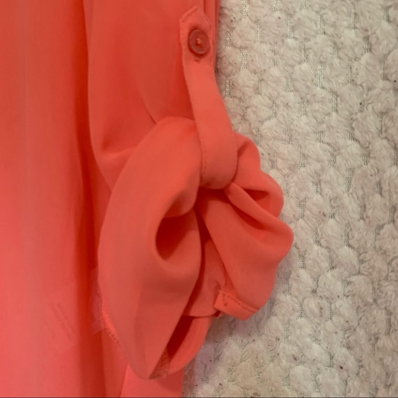 Kismet Size Medium Petite Salmon Coloured Sheer Blouse - Picture 4 of 12